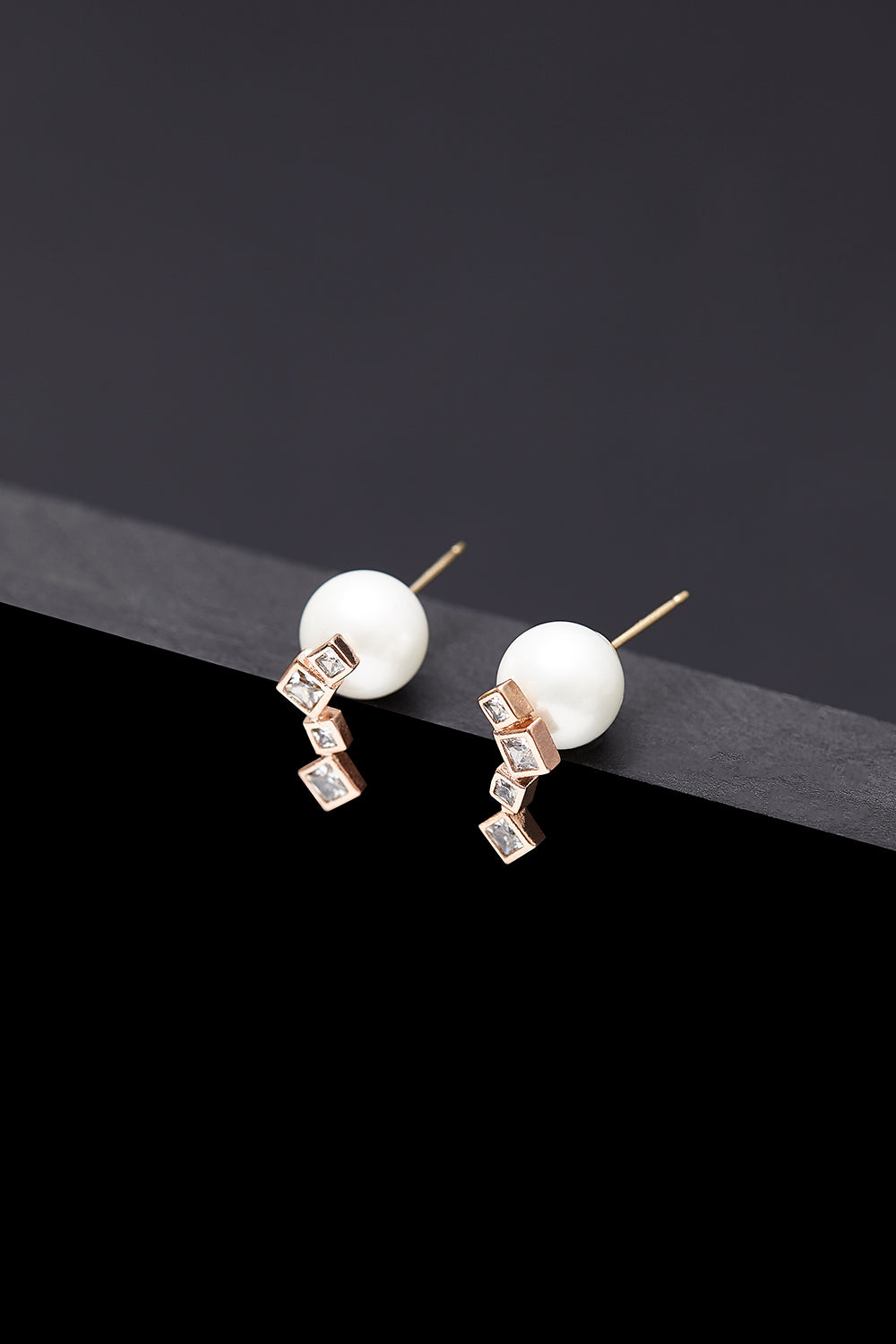 10mm white pearl core galaxy earrings(clip-on earrings) - fasfas
