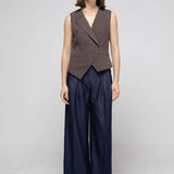 Sleeveless asymmetric jacket