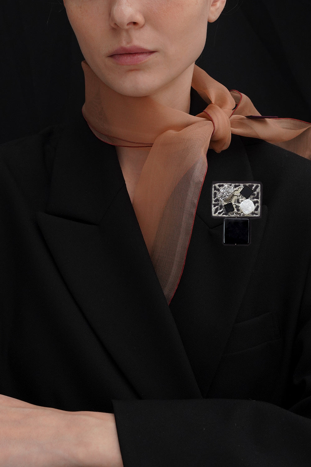 Druzy agate modernity brooch grey - fasfas