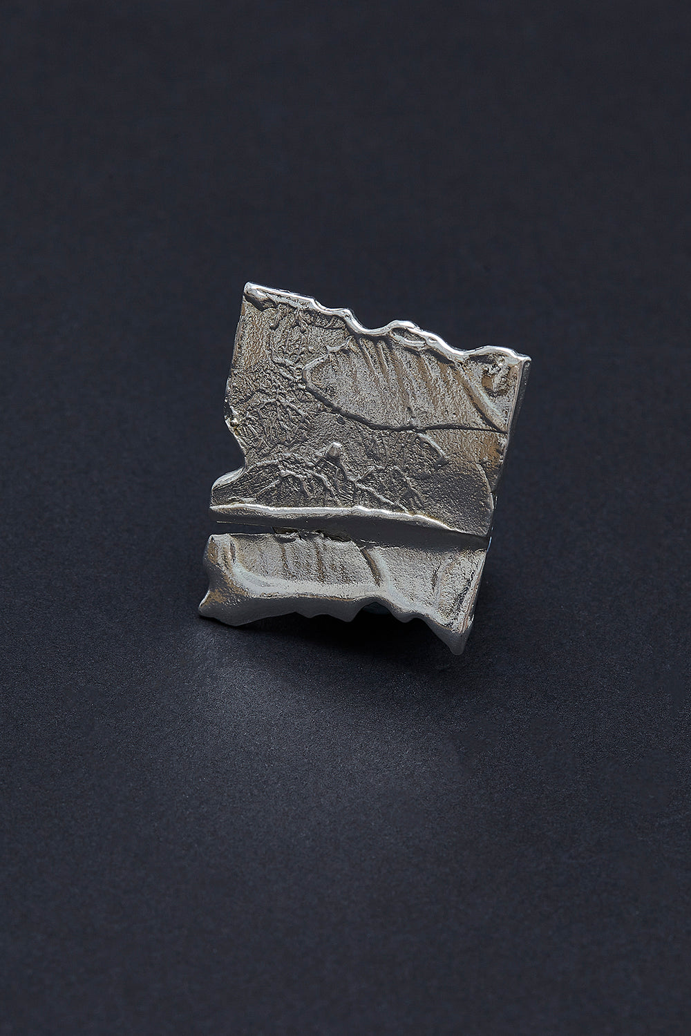 De silver brooch - fasfas