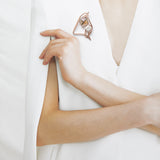 Dancing objet No.17 brooch rosegold - fasfas
