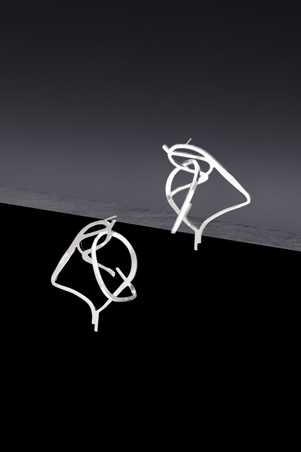 Dancing objet No.7 earrings - silver(clip-on earrings) - fasfas