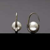 Grey pearl oval hoop earrings - fasfas