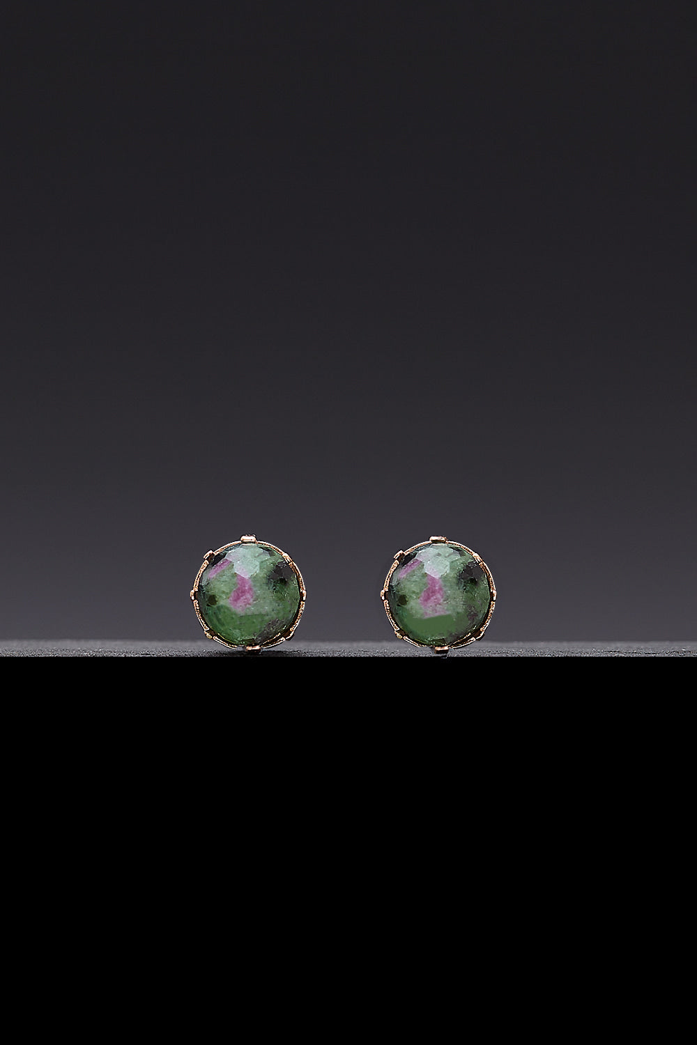 8mm rubyzoisite core earrings(clip-on-option) - fasfas