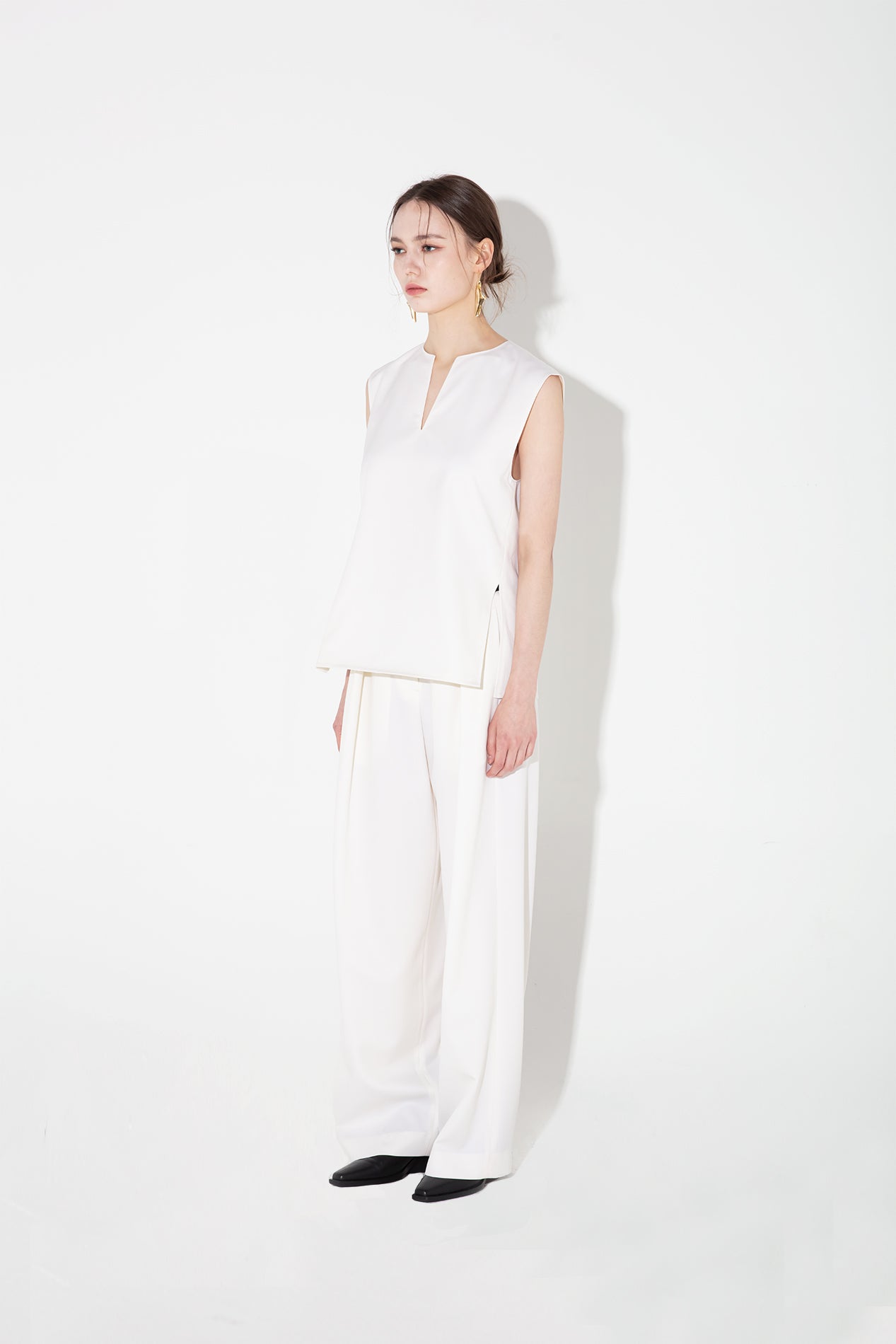Eva deep v-neck top ivory - fasfas