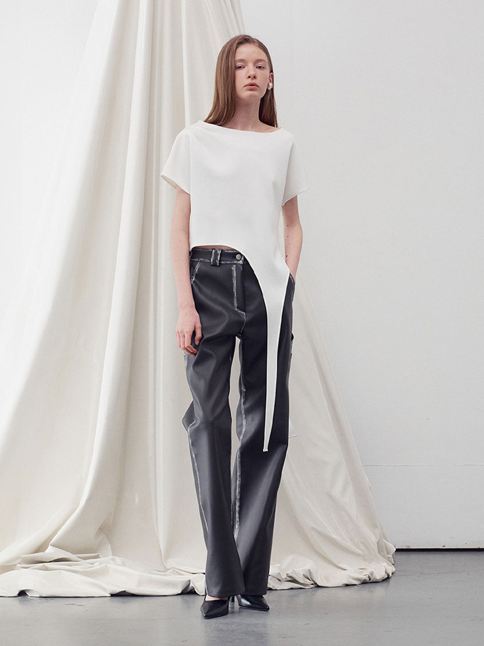 Asymmetric hem boat neck top - fasfas