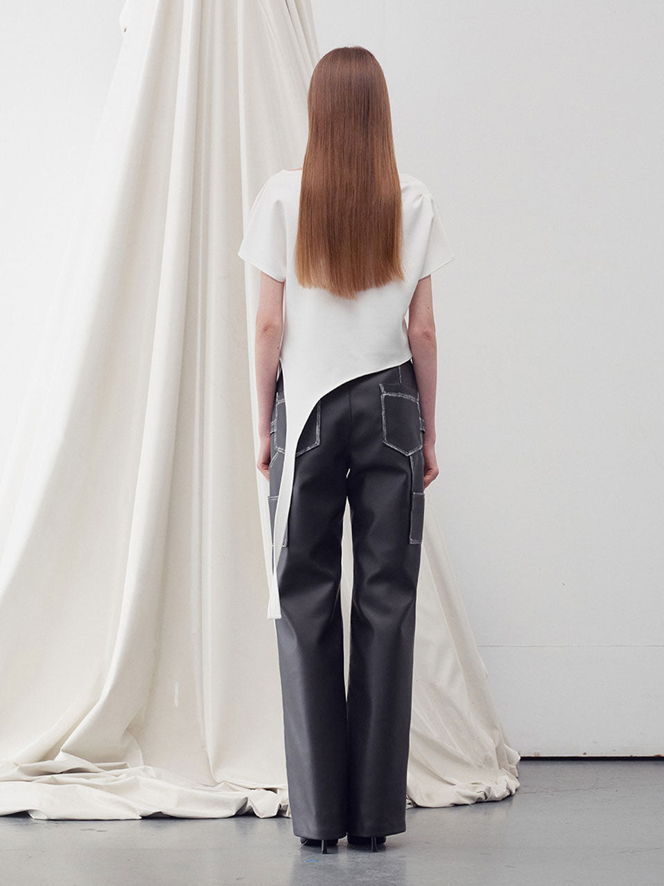 Asymmetric hem boat neck top - fasfas