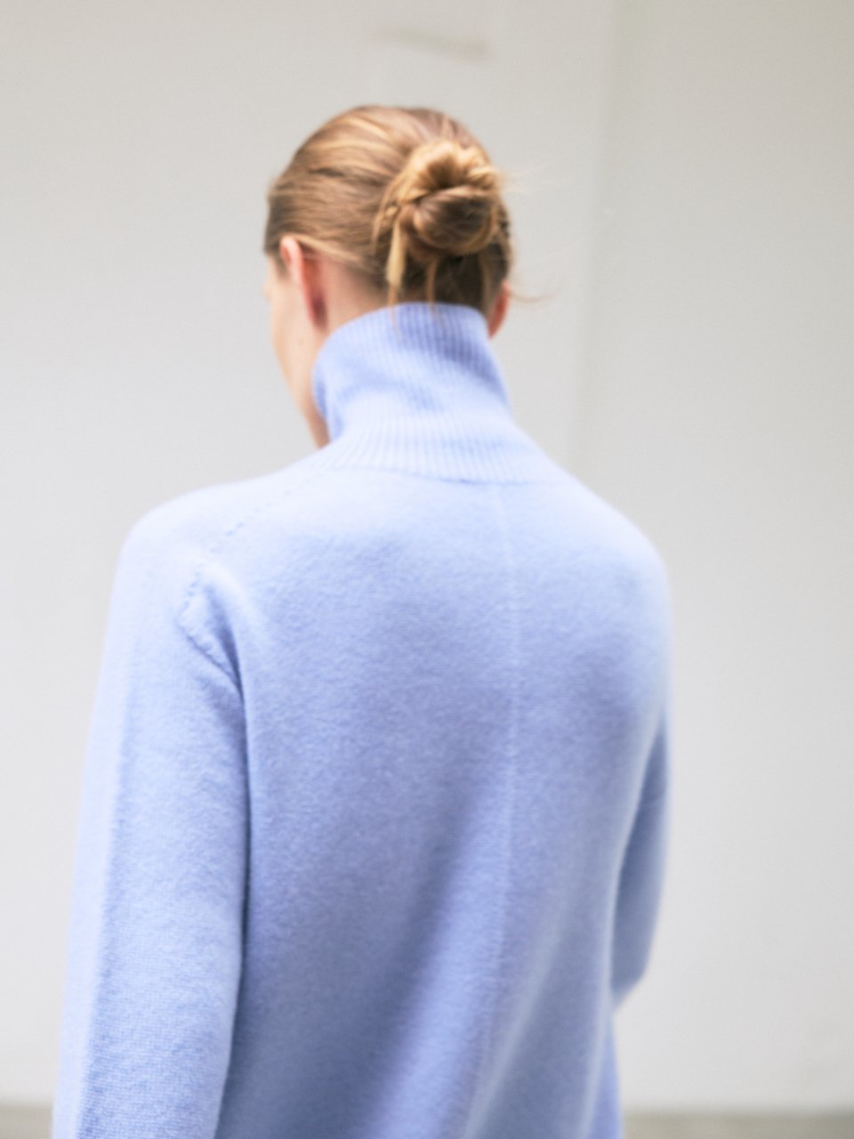 Cigtature turtle neck blue – cashmere 100% - fasfas