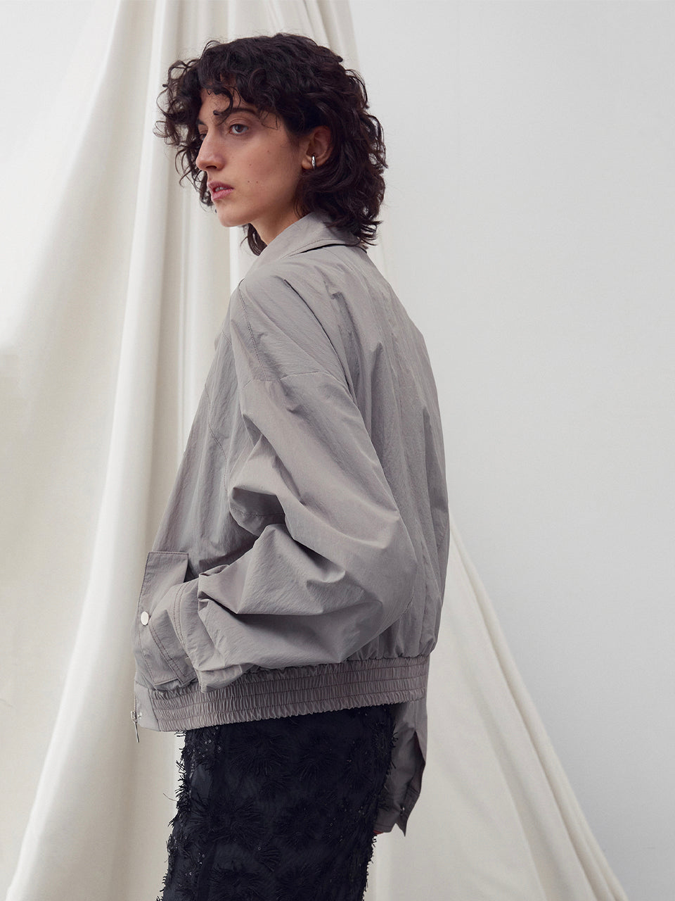 Logo-embellished bomber jumper khaki begie - fasfas