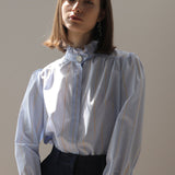 Loose fit button point stripe blouse