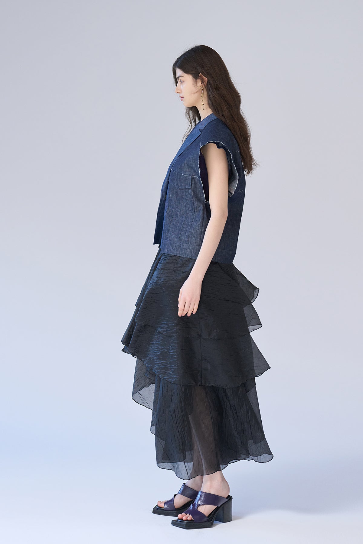 Loose fit sleeveless denim jacket - fasfas