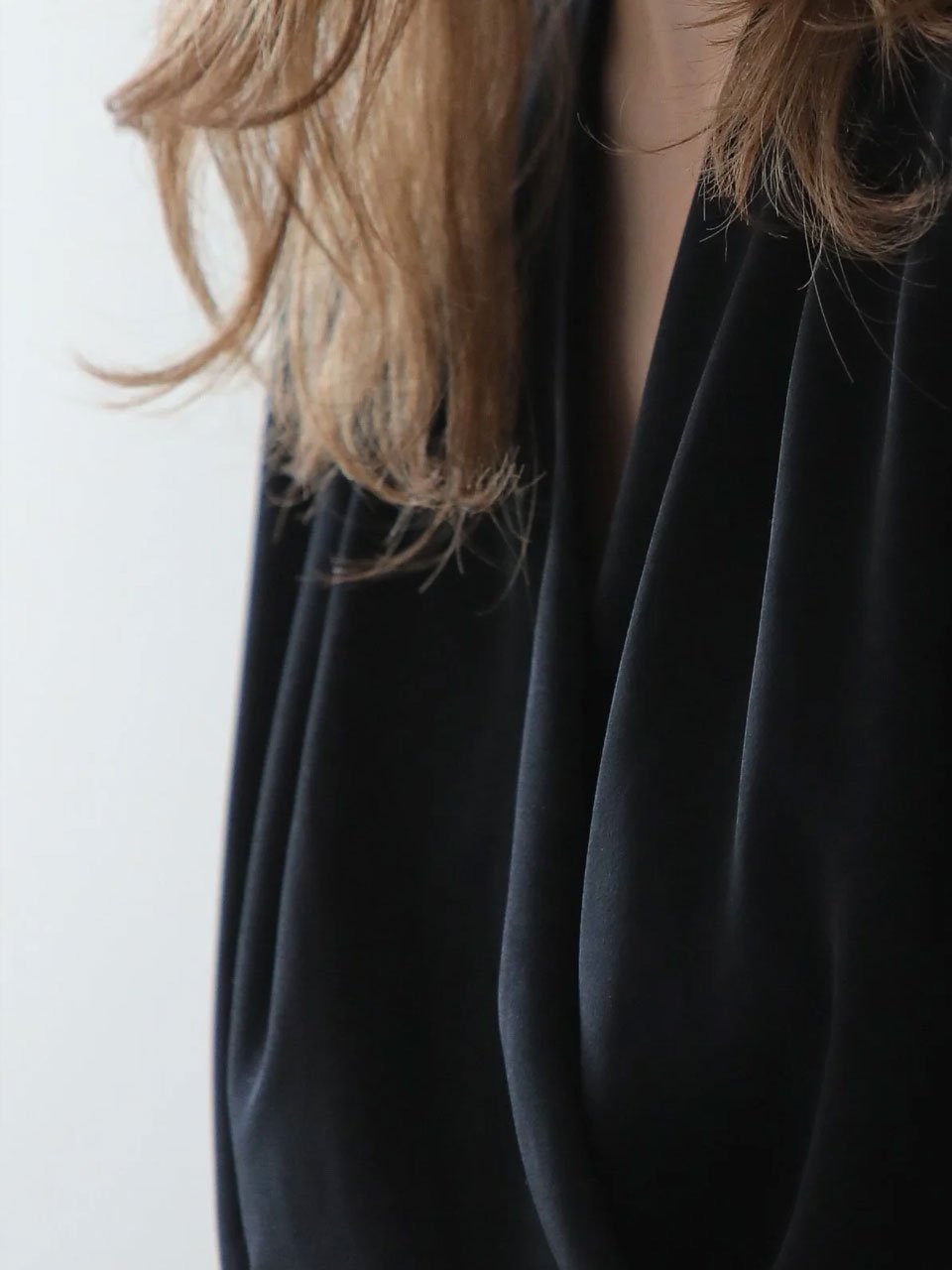 Loose-fit draped blouse black - fasfas
