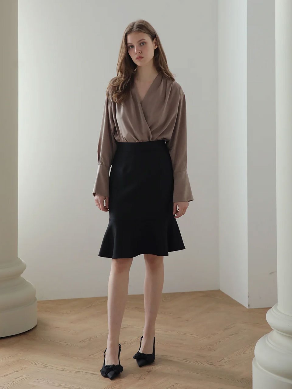 Loose-fit draped blouse brown - fasfas