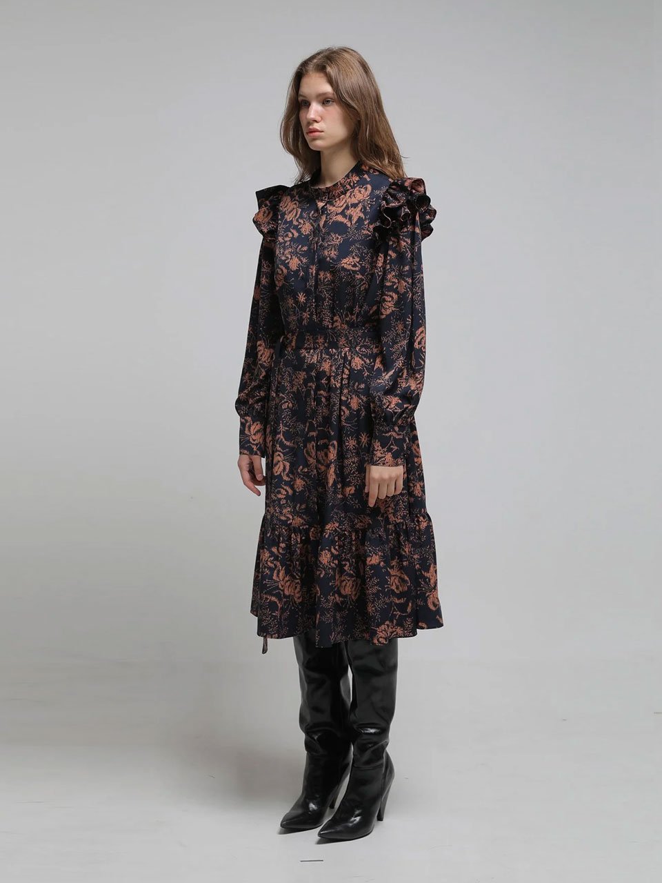 Loose fit flower print shirring long dress - fasfas