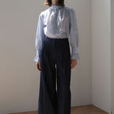 Loose fit button point stripe blouse