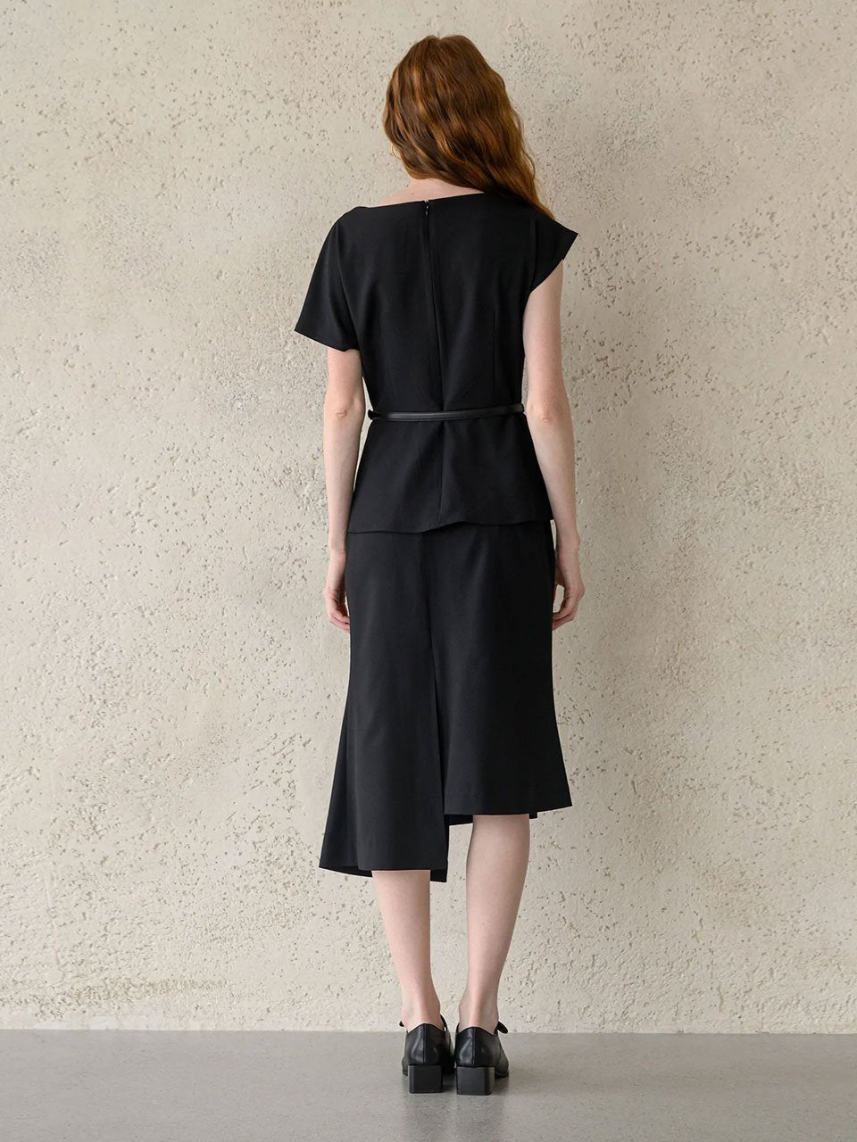 Mermaid unbalanced midi skirt black - fasfas
