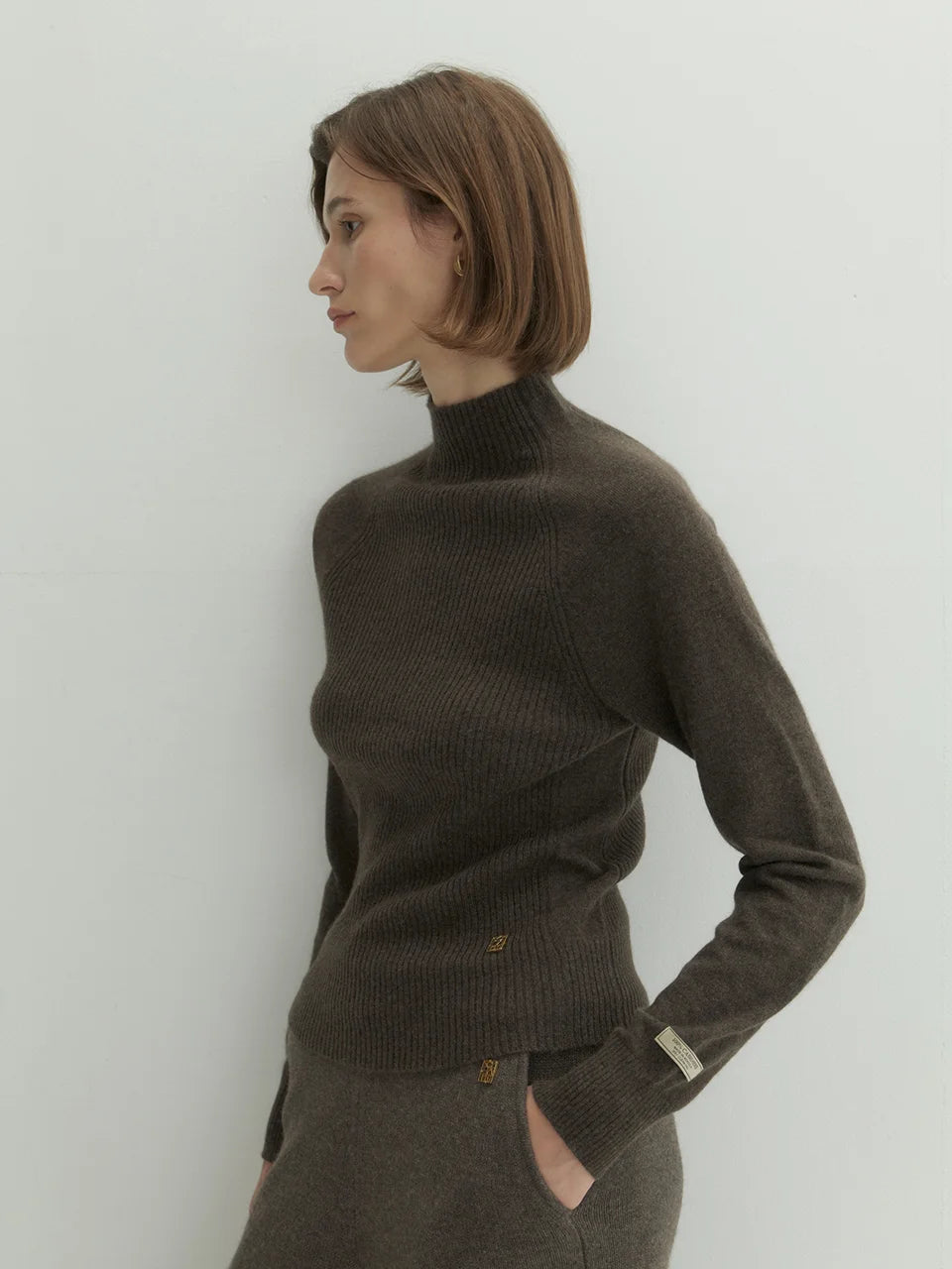 Nora ribbed sweater umber brown - fasfas