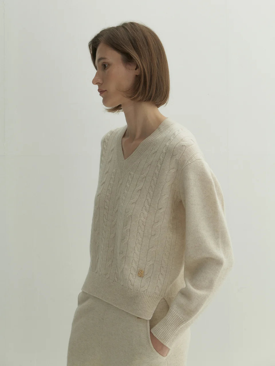 Sara cable sweater custard ivory - fasfas