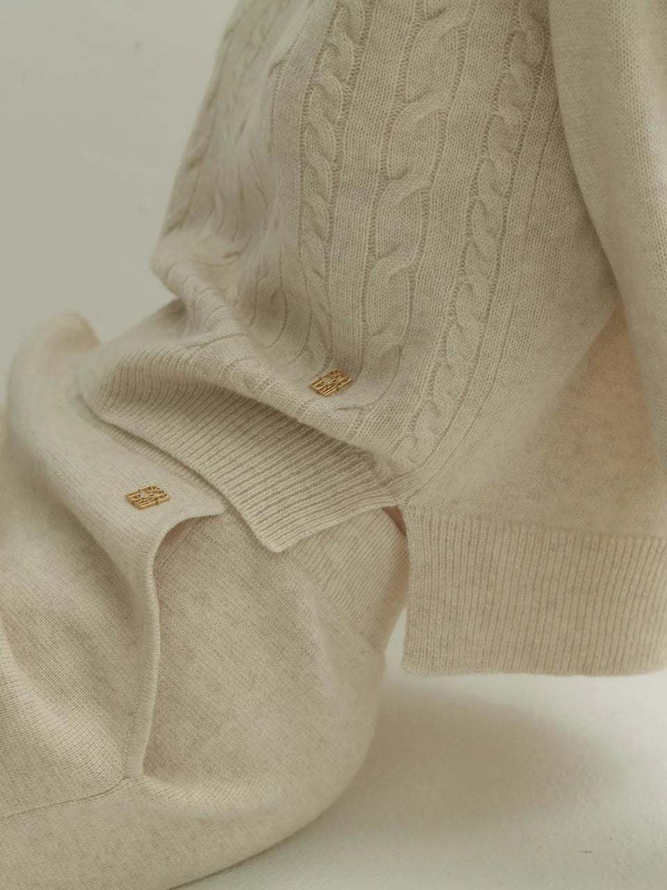Sara cable sweater custard ivory - fasfas
