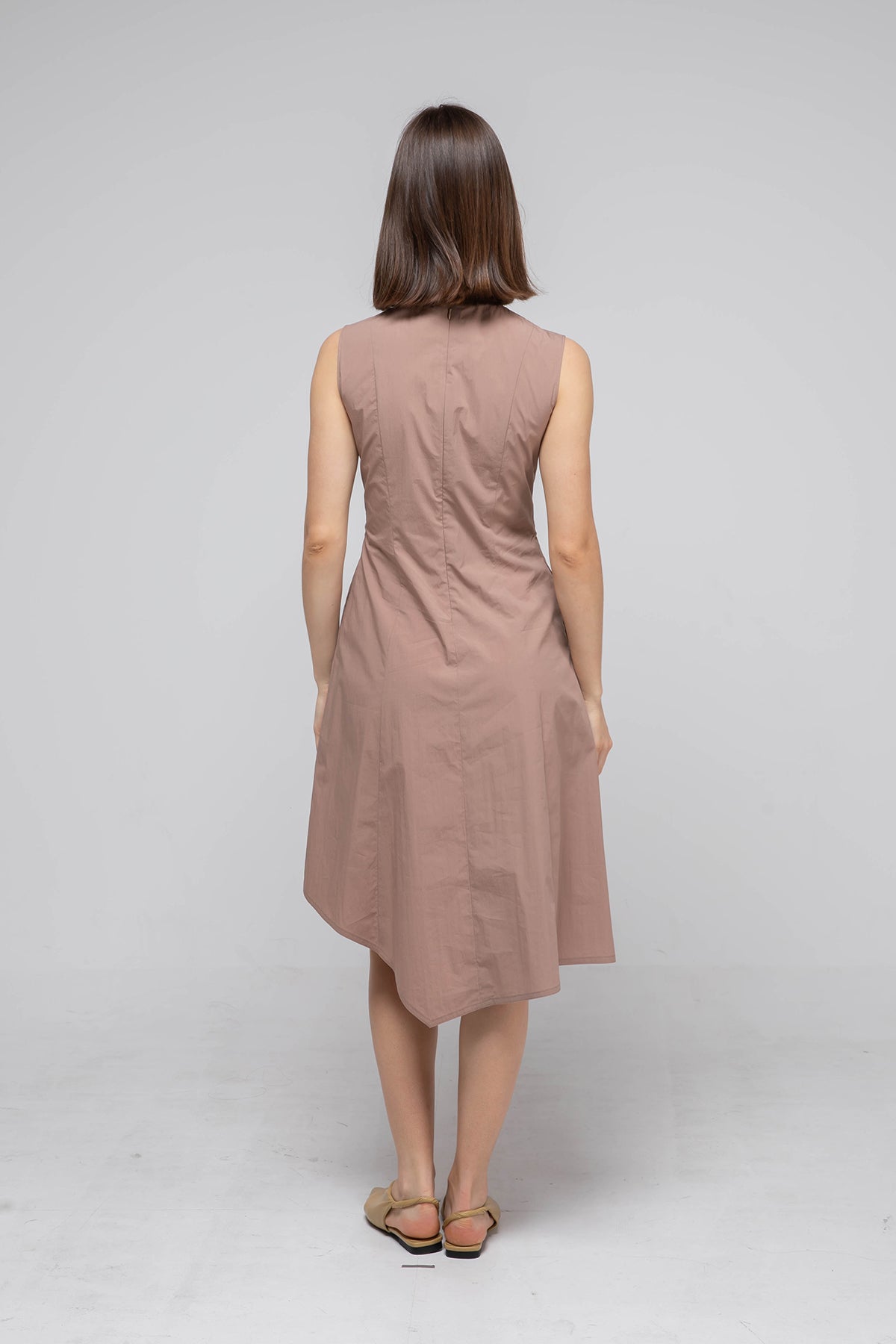 Sleeveless chain point slim fit dress - fasfas