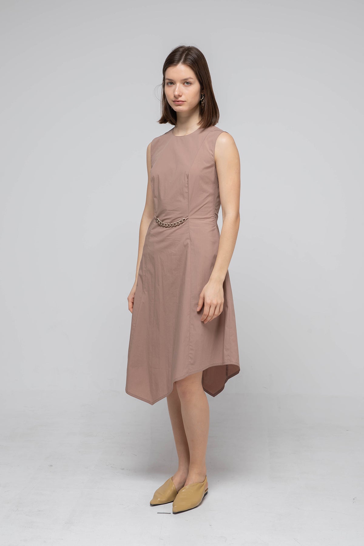 Sleeveless chain point slim fit dress - fasfas
