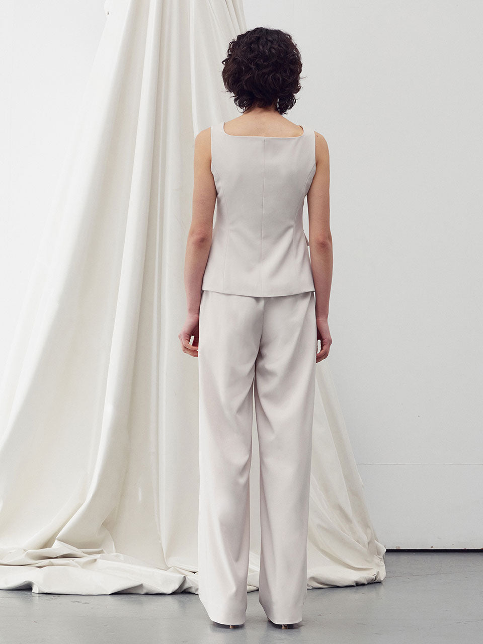 Straight leg belted trouser cream - fasfas