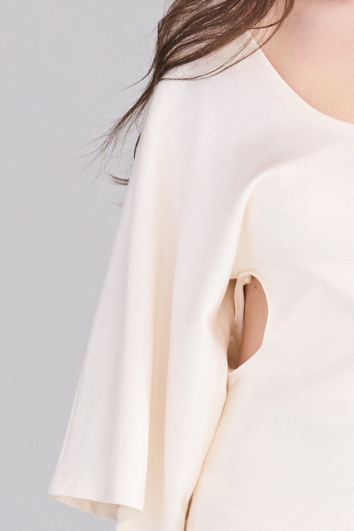 U-neck waist cutting top ivory - fasfas