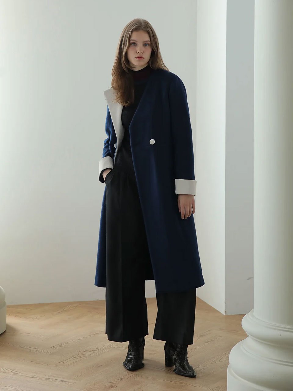 V-neck asymmetric long coat - fasfas