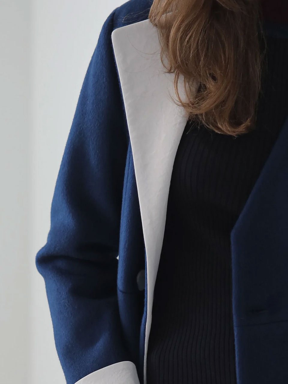 V-neck asymmetric long coat - fasfas