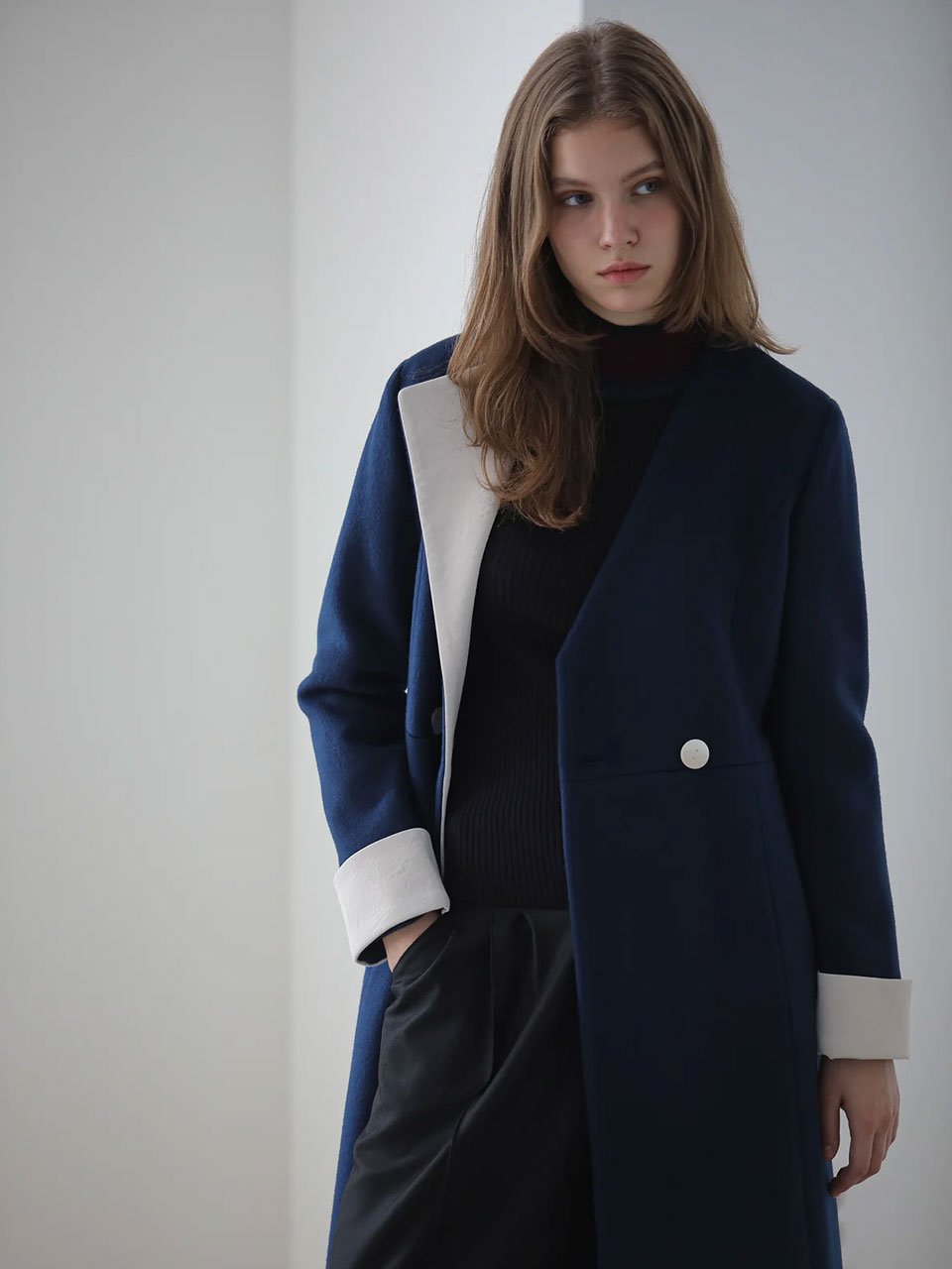 V-neck asymmetric long coat - fasfas