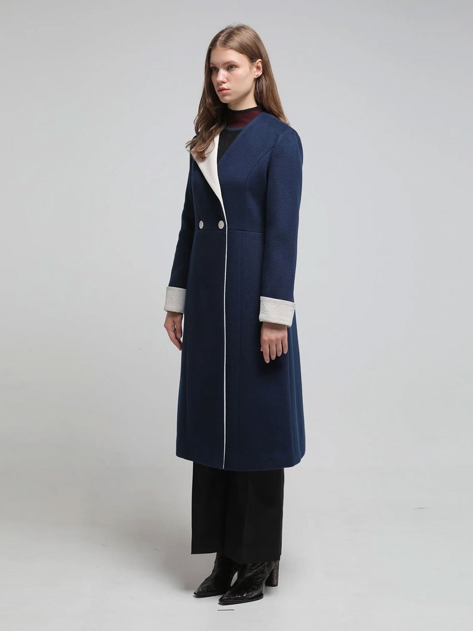 V-neck asymmetric long coat - fasfas