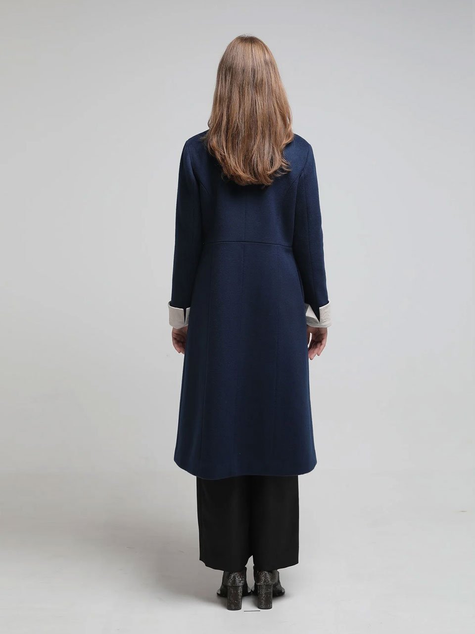 V-neck asymmetric long coat - fasfas