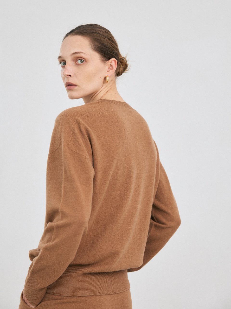 V-neck pullover camel – italy cashmere 20% - fasfas