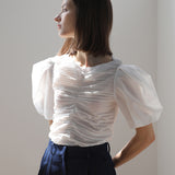 Slim fit shirring white blouse