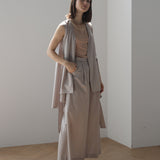 Loose fit v-neck sleeveless jacket