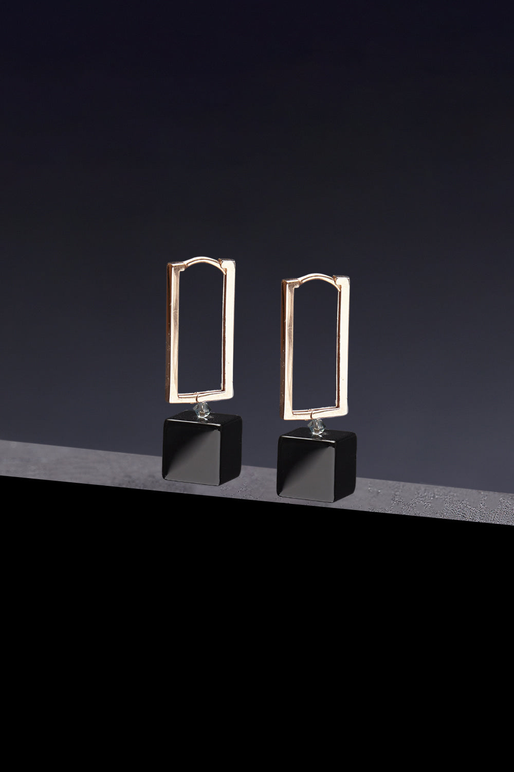 Onyx sqaure hoop earrings - fasfas