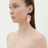 Flowing metal dramatique earrings - rosegold(clip-on earrings) - fasfas