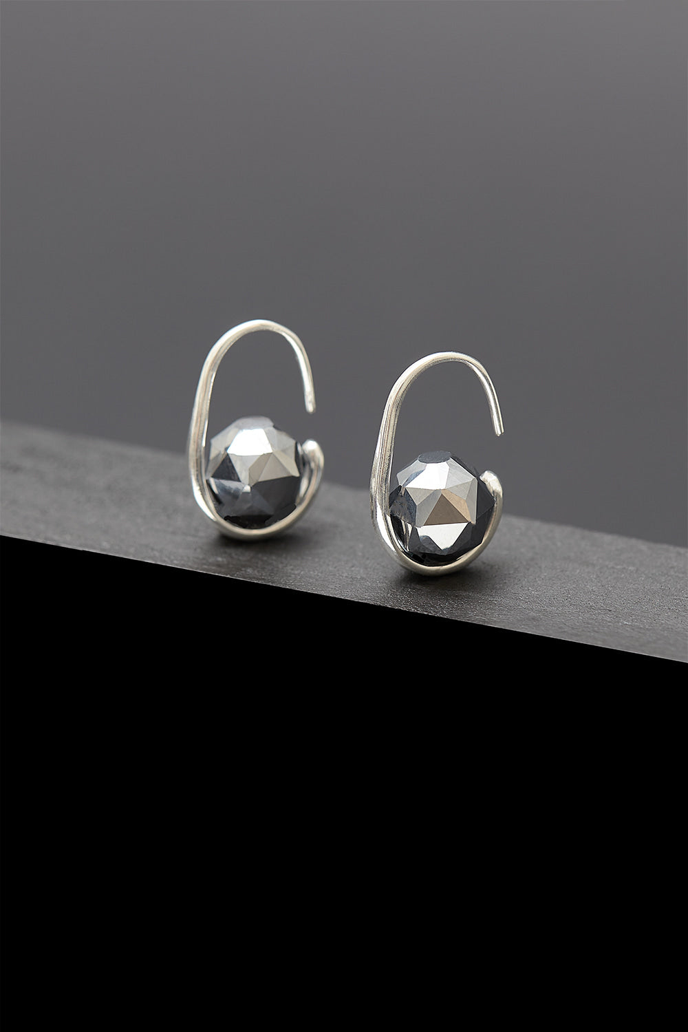Terahertz oval hoop earrings - fasfas