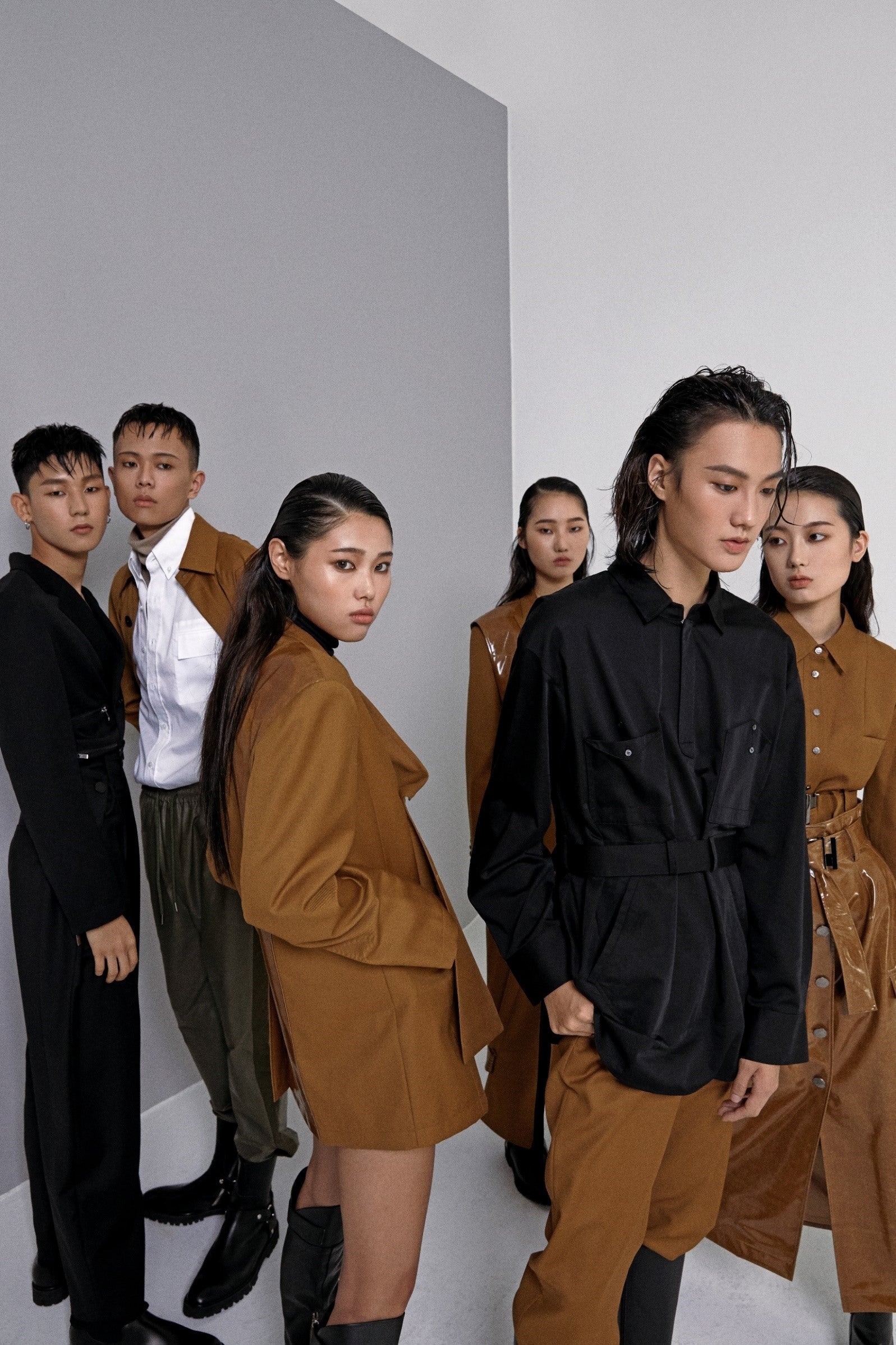 La marca de moda coreana "DAILY MIRROR" entra oficialmente en la tienda online premium de K-fashion y belleza "fasfas"