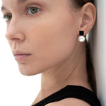 Dual onyx 12mm white pearl earrings(clip-on earrings) - fasfas