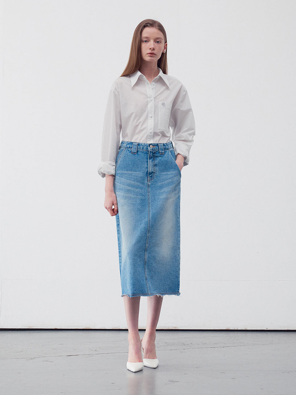 Denim a-line midi skirt mid blue - fasfas