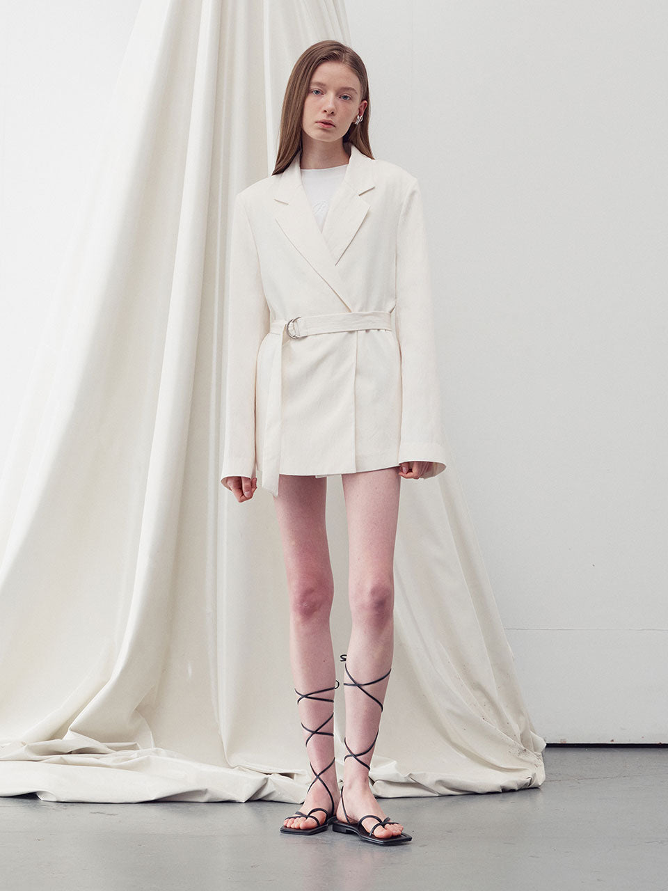 D-ring belted jacket Ivory - fasfas