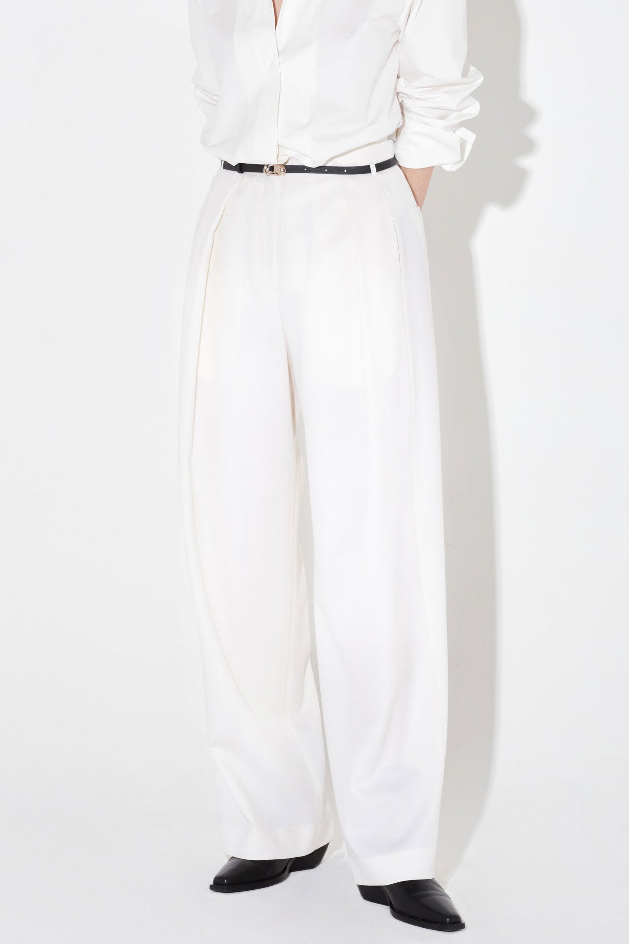 Lea pants with leather belt ivory - fasfas