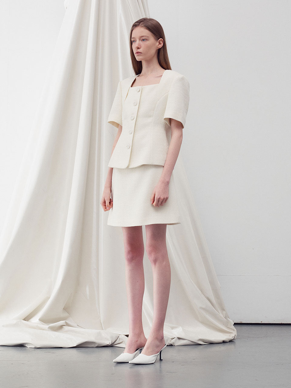 Square neck half sleeves tweed jacket ivory - fasfas