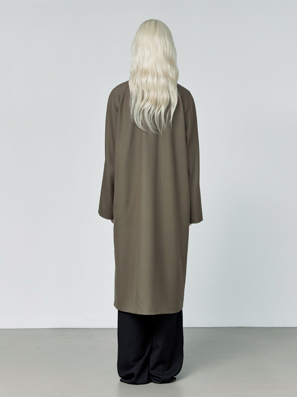 Rohe spread collar coat taupe - fasfas