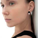 Dual onyx 8mm white pearl earrings(clip-on earrings) - fasfas