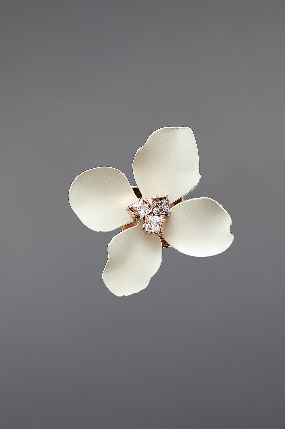 Fleur brooch ivory - fasfas