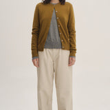 Cardigan con bottoni Aubrey in cashmere 100%