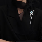 Matte navy theoria brooch silver - fasfas