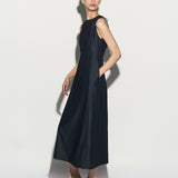 Open back sleeveless dress